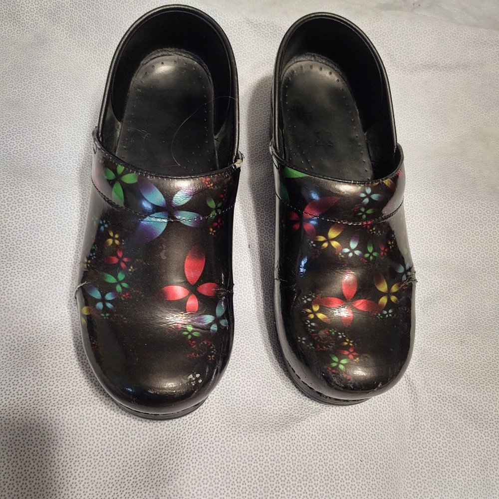 Dansko Womens shoes